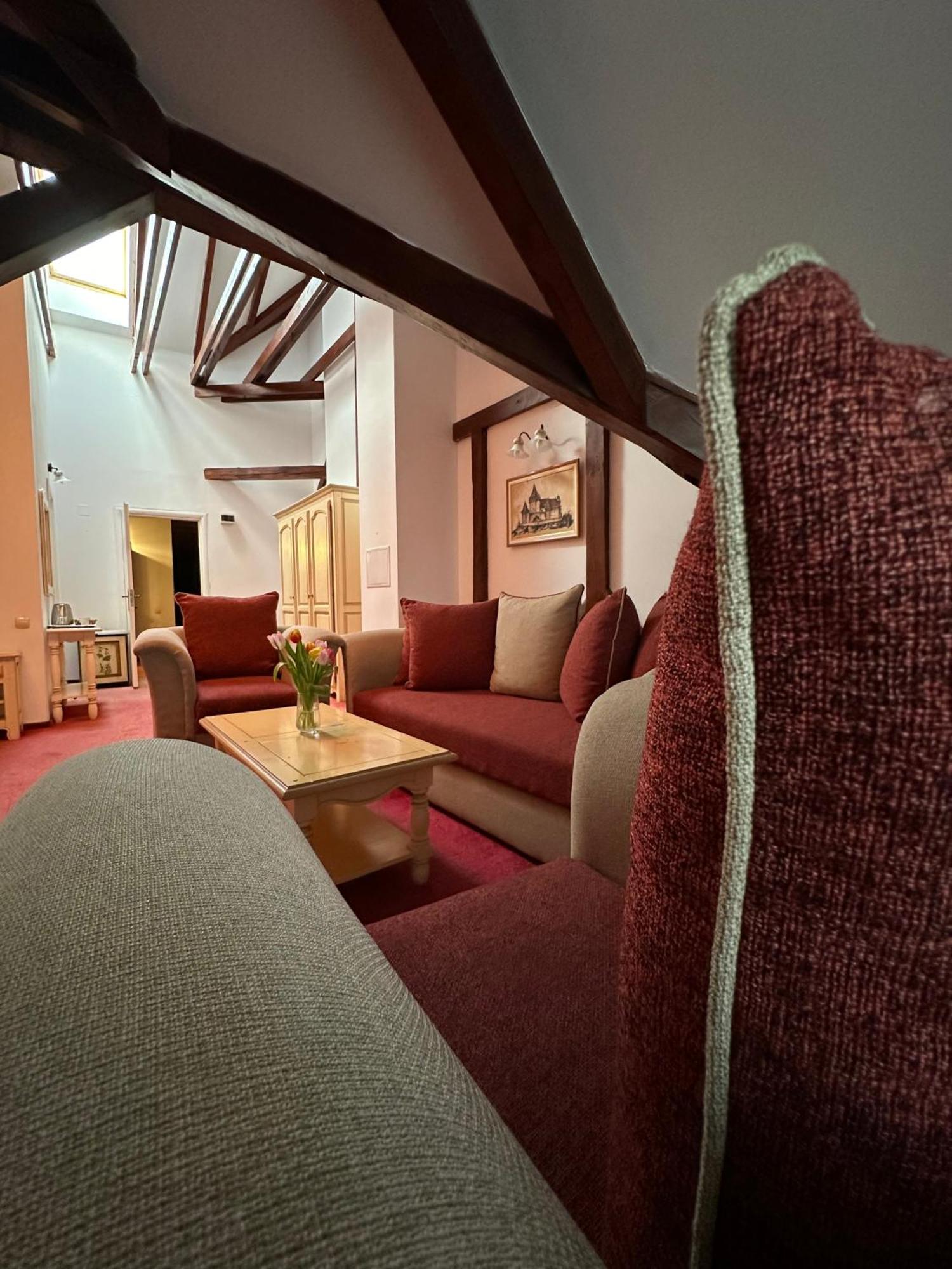Hotel Traube Медиаш Экстерьер фото